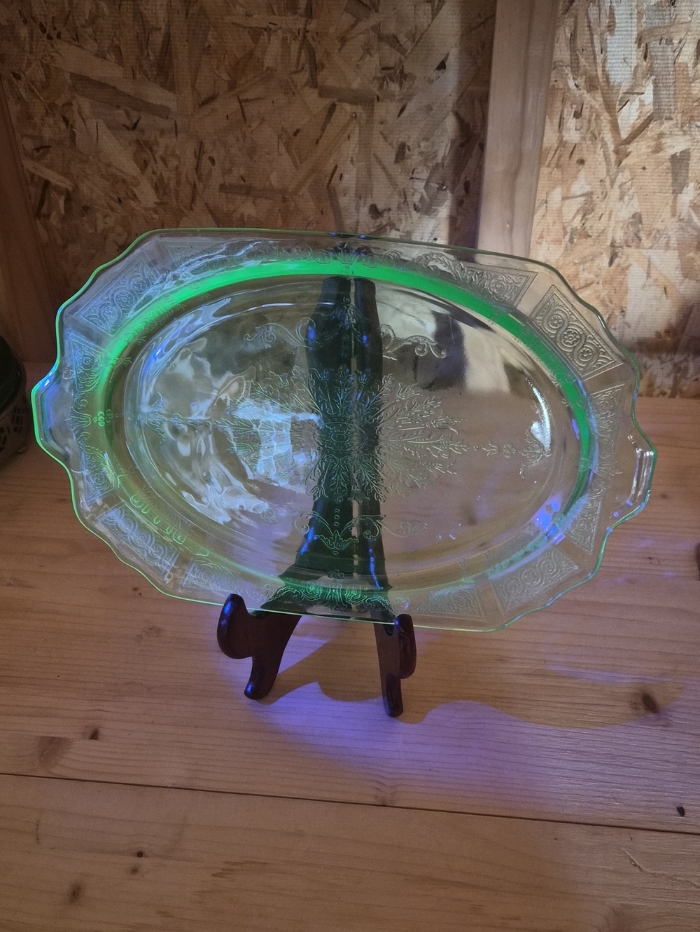 Anchor Hocking Princess Uranium Glass Plate Tray 11 3/4” X 7 5/8”
